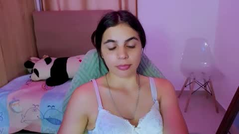 Snapshot of elenna_hotx chatting on April 30, 9:52 pm agnes online show from April 30, 9:52 pm