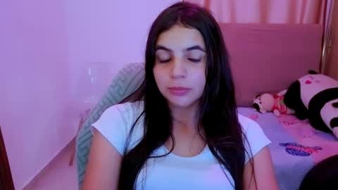 Snapshot of elenna_hotx chatting on June 20, 5:38 pm agnes online show from June 20, 5:38 pm