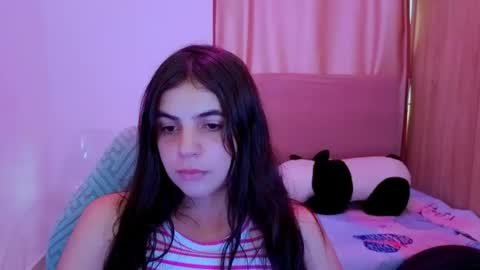 Snapshot of elenna_hotx chatting on June 24, 5:23 pm agnes online show from June 24, 5:23 pm