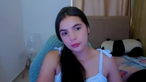 Snapshot of elenna_hotx chatting on June 28, 7:31 pm agnes online show from June 28, 7:31 pm