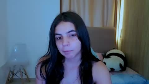 Snapshot of elenna_hotx chatting on July 1, 6:07 pm agnes online show from July 1, 6:07 pm