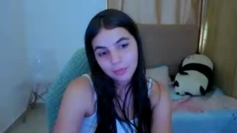 Snapshot of elenna_hotx chatting on July 5, 8:27 pm agnes online show from July 5, 8:27 pm