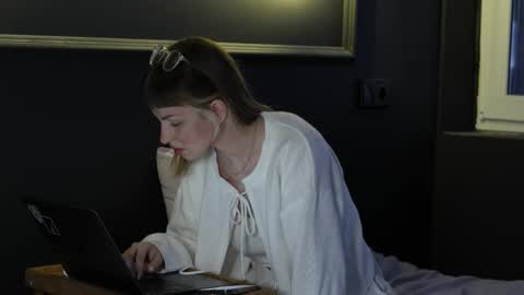 Snapshot of eleonora_linn_ chatting on September 12, 2:28 pm Eleonora online show from September 12, 2:28 pm