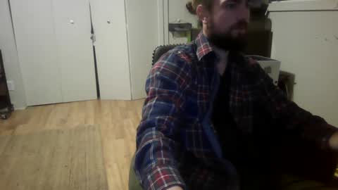 Snapshot of elephantfox chatting on December 15, 6:40 am fox online show from December 15, 6:40 am