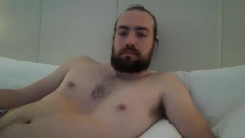 Snapshot of elephantfox chatting on February 3, 12:58 am fox online show from February 3, 12:58 am