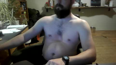 Snapshot of elephantfox chatting on November 18, 6:29 am fox online show from November 18, 6:29 am