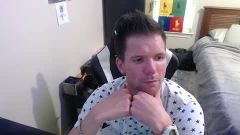 Snapshot of elevatetlb chatting on September 20, 5:14 pm Walker online show from September 20, 5:14 pm