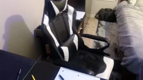 Snapshot of elevatetlb chatting on September 22, 4:14 am Walker online show from September 22, 4:14 am