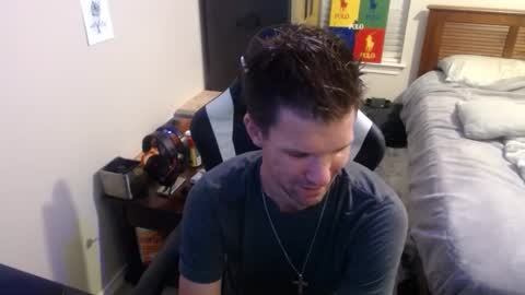 Snapshot of elevatetlb chatting on September 23, 6:49 am Walker online show from September 23, 6:49 am