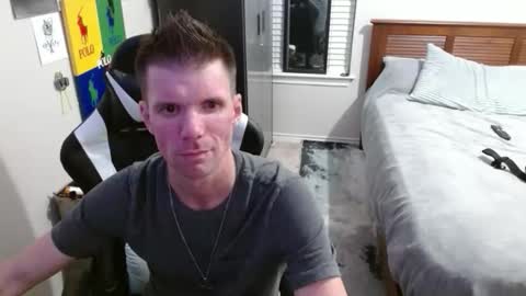 Snapshot of elevatetlb chatting on March 13, 10:55 am Walker online show from March 13, 10:55 am