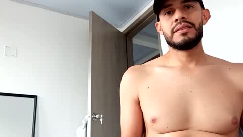 Snapshot of elferjuan1310 chatting on March 15, 4:24 pm elferjuan1310 online show from March 15, 4:24 pm