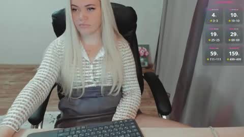 Ella online show from October 15, 6:46 am