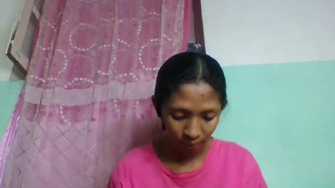 Snapshot of eliah193653 chatting on June 15, 7:32 am eliah193653 online show from June 15, 7:32 am