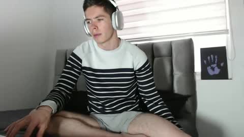 Elian online show from December 28, 10:13 pm