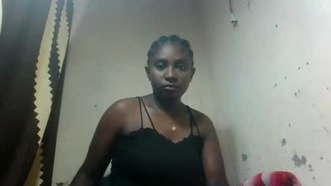 eliannee online show from December 19, 6:53 am