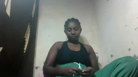 eliannee online show from December 22, 9:17 am