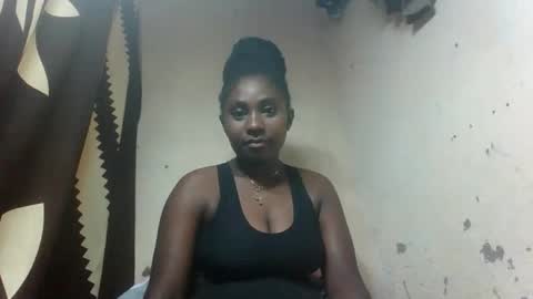 eliannee online show from January 11, 9:09 pm