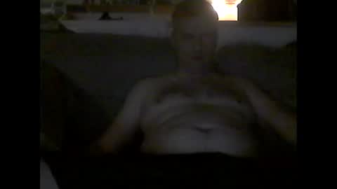 Snapshot of eliassxxx chatting on October 21, 1:17 am eliassxxx online show from October 21, 1:17 am