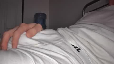 eliexavier123456789 online show from April 8, 10:59 am