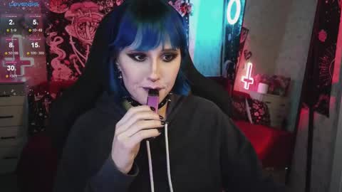 Snapshot of elika_kay chatting on February 27, 9:36 pm  MORE ME   online show from February 27, 9:36 pm