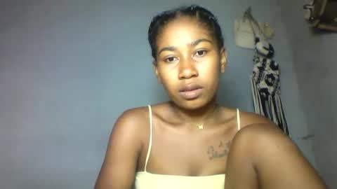 elina981 online show from April 1, 11:13 pm