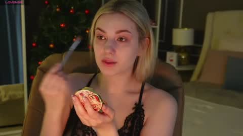 Elina online show from December 21, 1:15 am