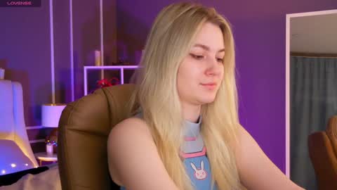 Elina online show from February 3, 1:09 am