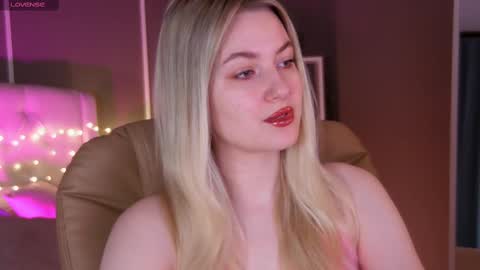 Elina online show from February 11, 1:20 am