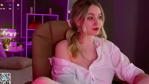 Elina online show from March 5, 5:18 am