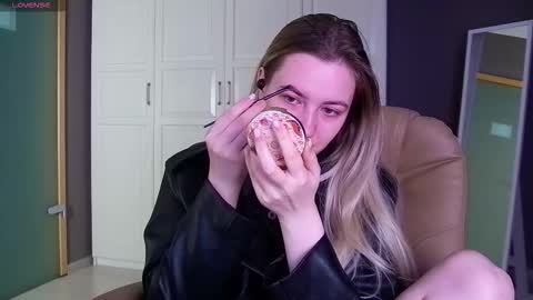 Elina online show from September 16, 1:06 am