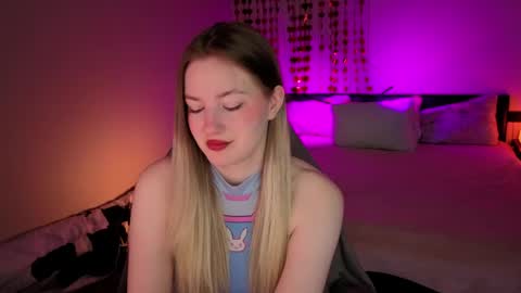 Elina online show from April 6, 4:46 am