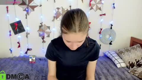 elina_x online show from June 13, 1:31 pm