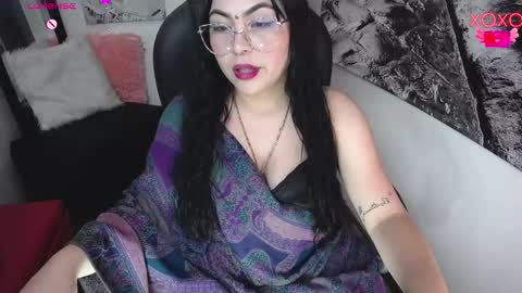 Snapshot of elinaax chatting on February 6, 1:10 am Elina online show from February 6, 1:10 am