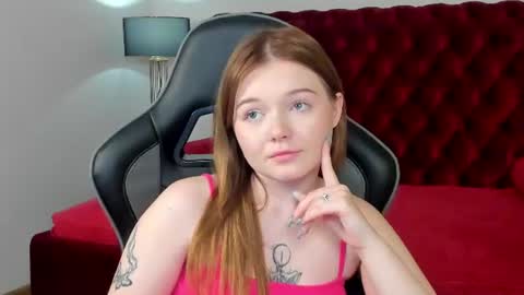 elinavale online show from June 29, 10:15 am