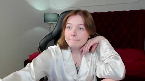 elinavale online show from July 6, 5:04 am