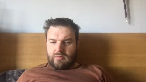 e26 online show from March 25, 11:05 am