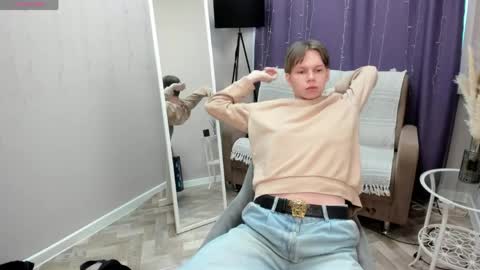 eliotmars online show from June 3, 2:33 pm