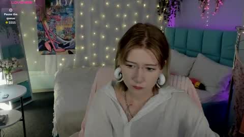 Snapshot of elira_vane chatting on July 5, 3:02 am Elira Vane online show from July 5, 3:02 am