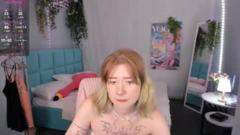 Snapshot of elira_vane chatting on July 17, 2:51 am Elira Vane online show from July 17, 2:51 am