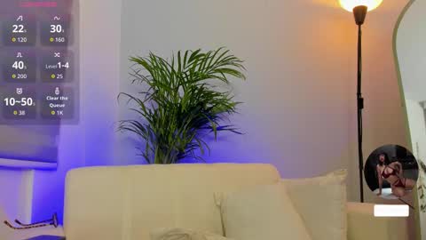 Snapshot of elirpo chatting on February 8, 11:08 pm Eli online show from February 8, 11:08 pm