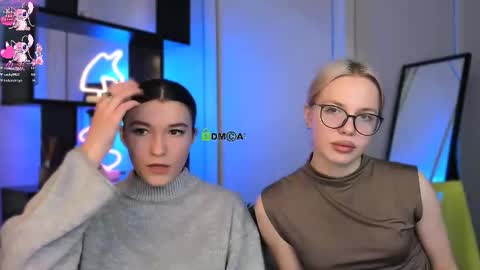 Snapshot of elis_sunny chatting on February 6, 7:02 am elis_sunny online show from February 6, 7:02 am