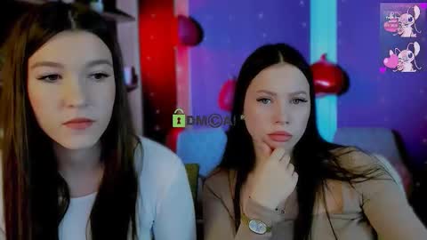 Snapshot of elis_sunny chatting on February 17, 5:59 am elis_sunny online show from February 17, 5:59 am