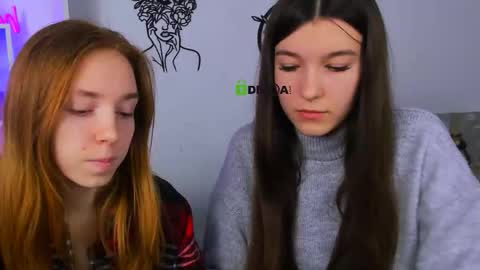 Snapshot of elis_sunny chatting on March 1, 6:48 am elis_sunny online show from March 1, 6:48 am