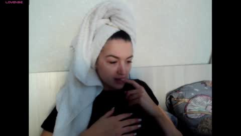 elisa_dove208 online show from January 15, 8:41 am