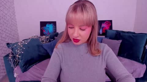 Snapshot of elisabethmills chatting on March 1, 11:50 am Elisabeth online show from March 1, 11:50 am