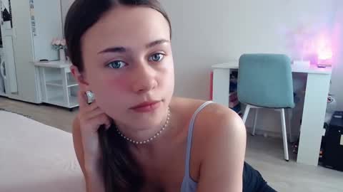 Elis online show from October 17, 4:48 am