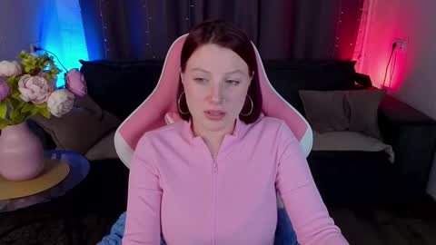 Snapshot of elise_dream chatting on November 2, 1:24 pm Elise online show from November 2, 1:24 pm