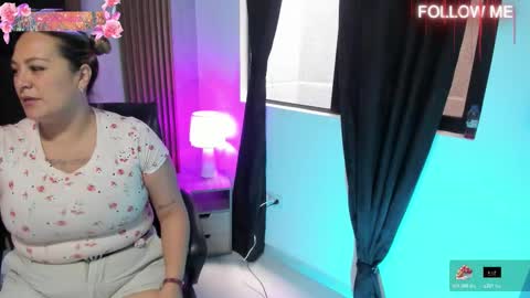 ELISE LEYTON online show from December 21, 4:36 pm