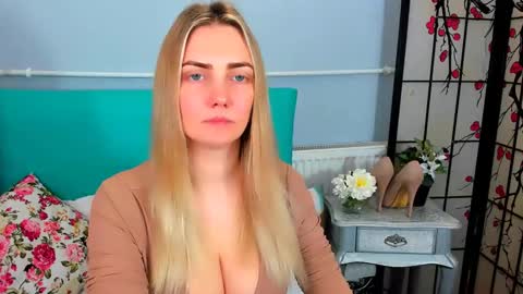 Elise online show from January 20, 12:18 pm