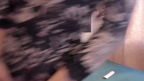 Snapshot of elisetyler89 chatting on September 22, 7:10 am Elly online show from September 22, 7:10 am